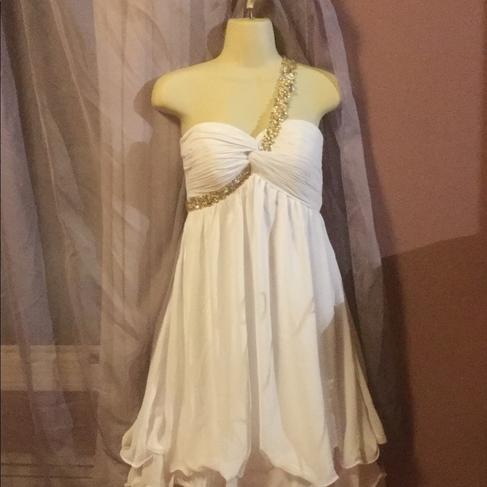 White baby doll dress
